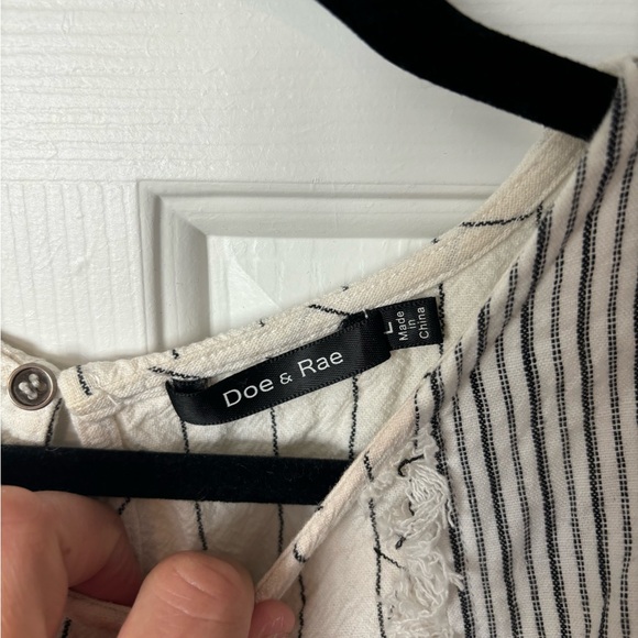 Doe & Rae Blouse - Picture 4 of 4